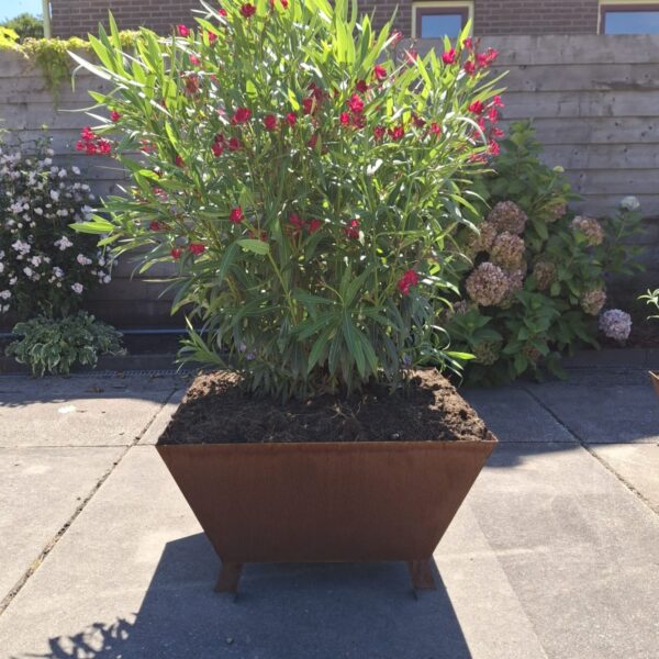 Bloembak 48 cm. hoog